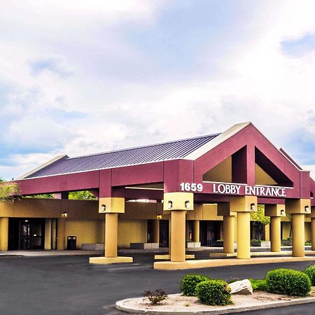Ramada By Wyndham Salt Lake City North Temple المظهر الخارجي الصورة